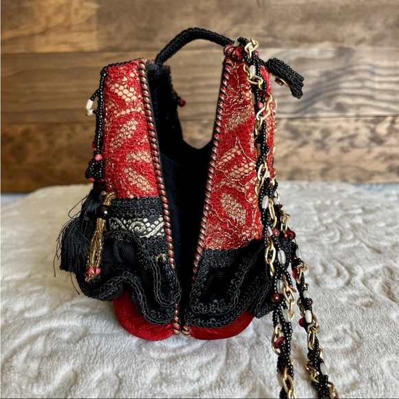 Mary Frances Red Black Beaded Embellished Hardshell Purse Artsy Southwestern - Picture 8 of 16